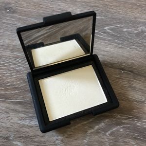 NARS albatross highlighter